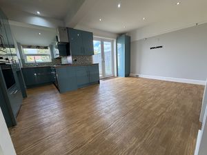 Photo 15- click for photo gallery